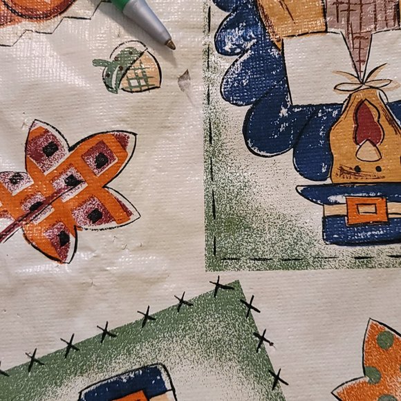 VINTAGE Thanksgiving Plastic Tablecloth - Picture 3 of 5
